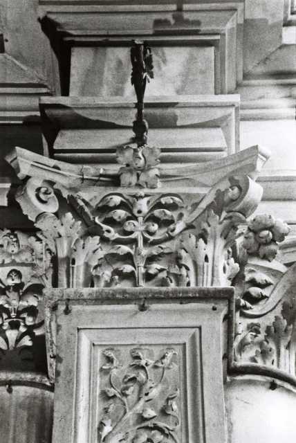 Tumidei, Stefano — Lombardo Tullio e bottega - sec. XVI - Ravenna, S. Francesco: pilastro della cappella di S. Liberio — particolare